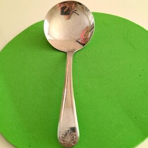 VINTAGE STERLING SILVER LADLE BY BIRKS ELLIS GH SHEFFIELD ENGLISH SHELL PATERN